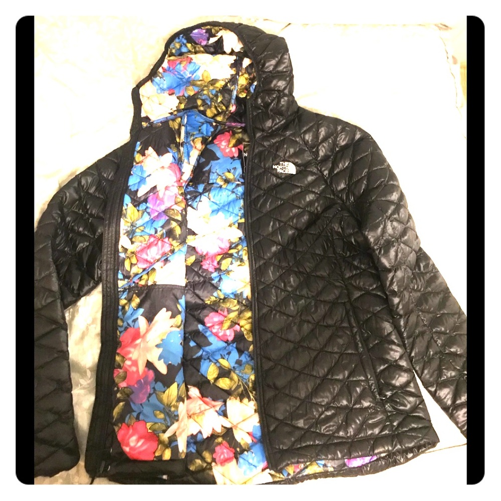 Thermoball Floral Coat- The Northface